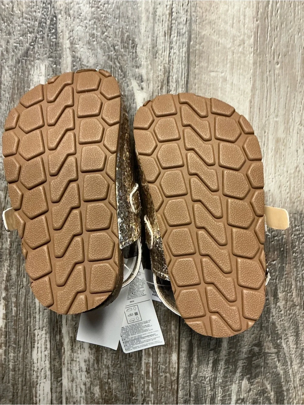 GAP Baby Glitter Clog Sandals in Gold Size 5/6